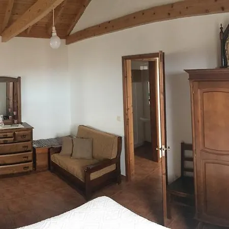 Casa Do Avo Faidoca # Pico Dom wakacyjny *